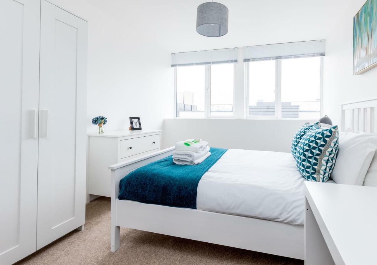 City Centre Apartment ポーツマス エクステリア 写真