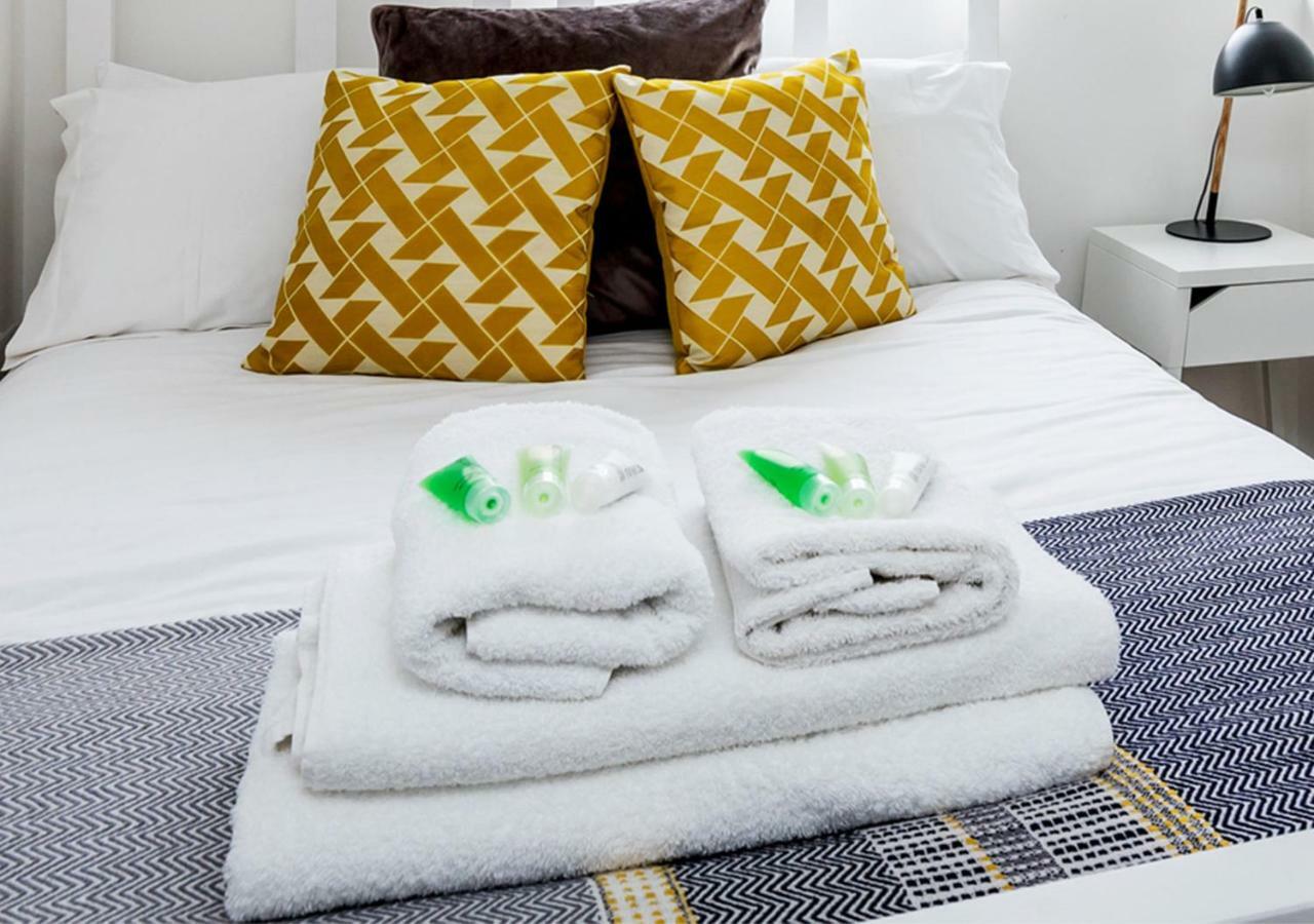City Centre Apartment ポーツマス エクステリア 写真