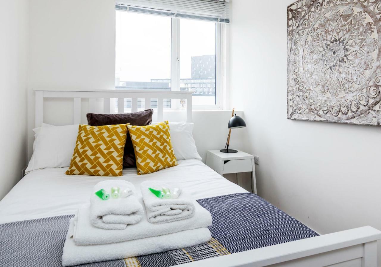 City Centre Apartment ポーツマス エクステリア 写真